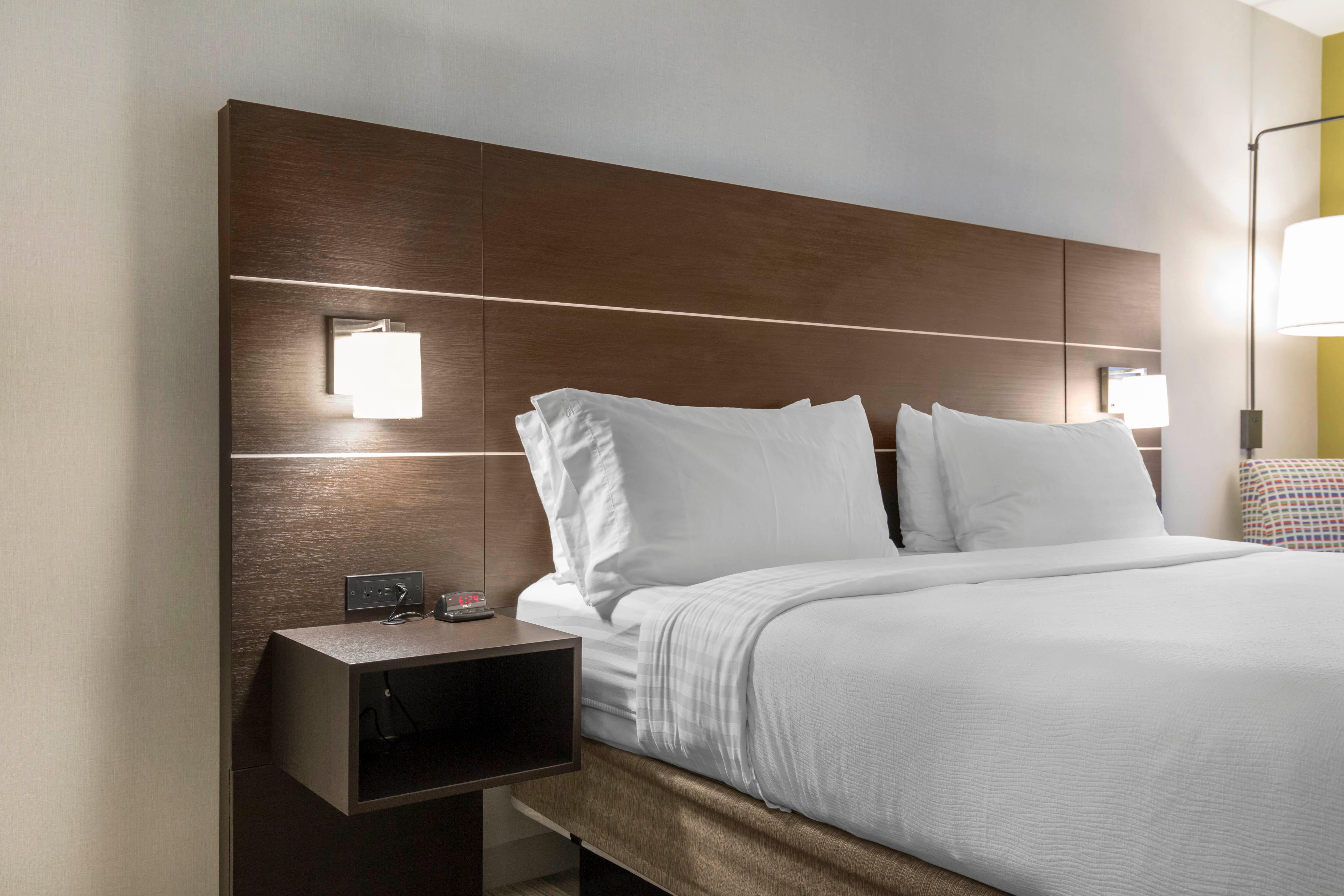 Holiday Inn Express And Suites Chicago West - St Charles By Ihg Saint Charles Exterior foto