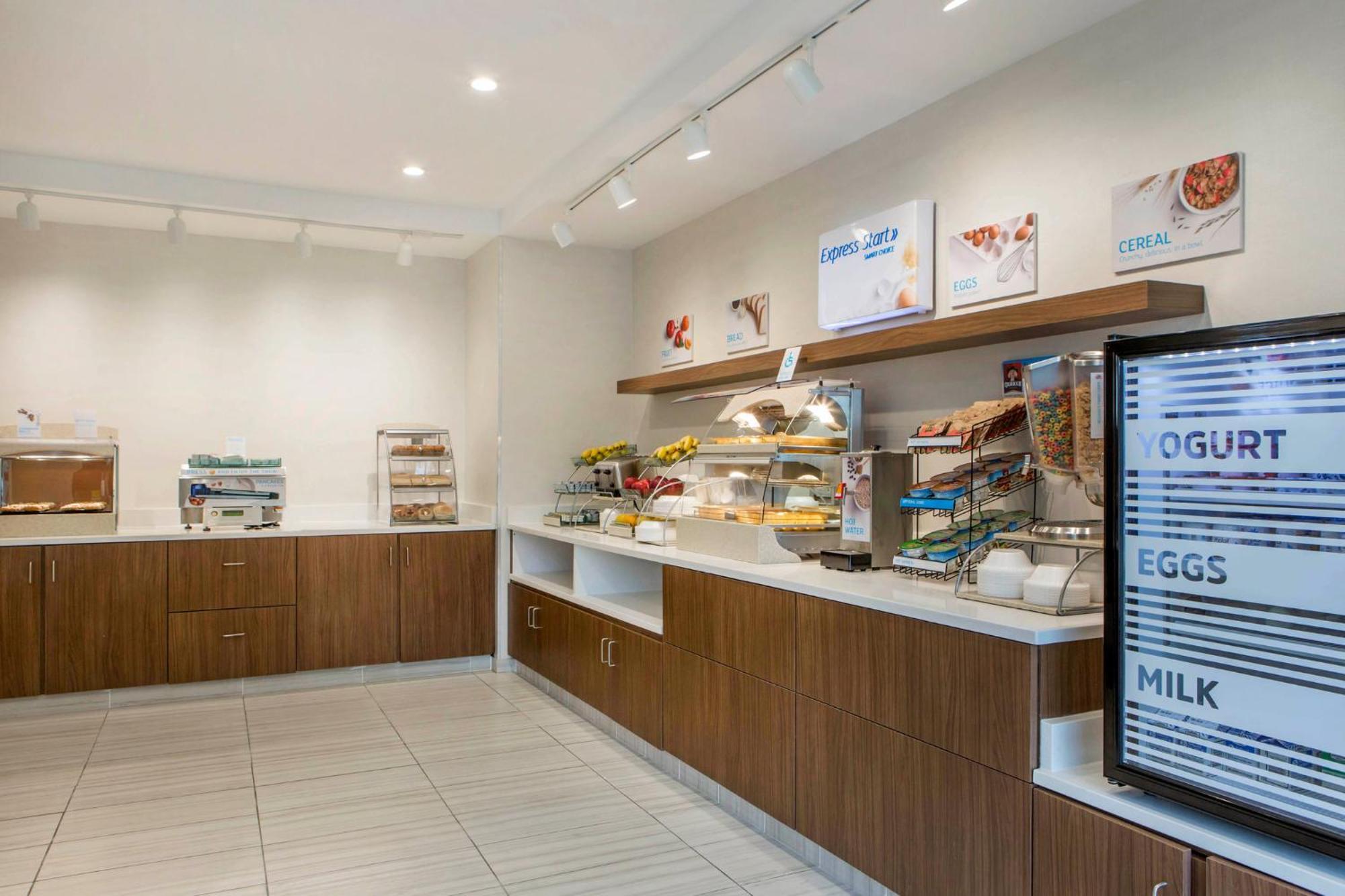 Holiday Inn Express And Suites Chicago West - St Charles By Ihg Saint Charles Exterior foto