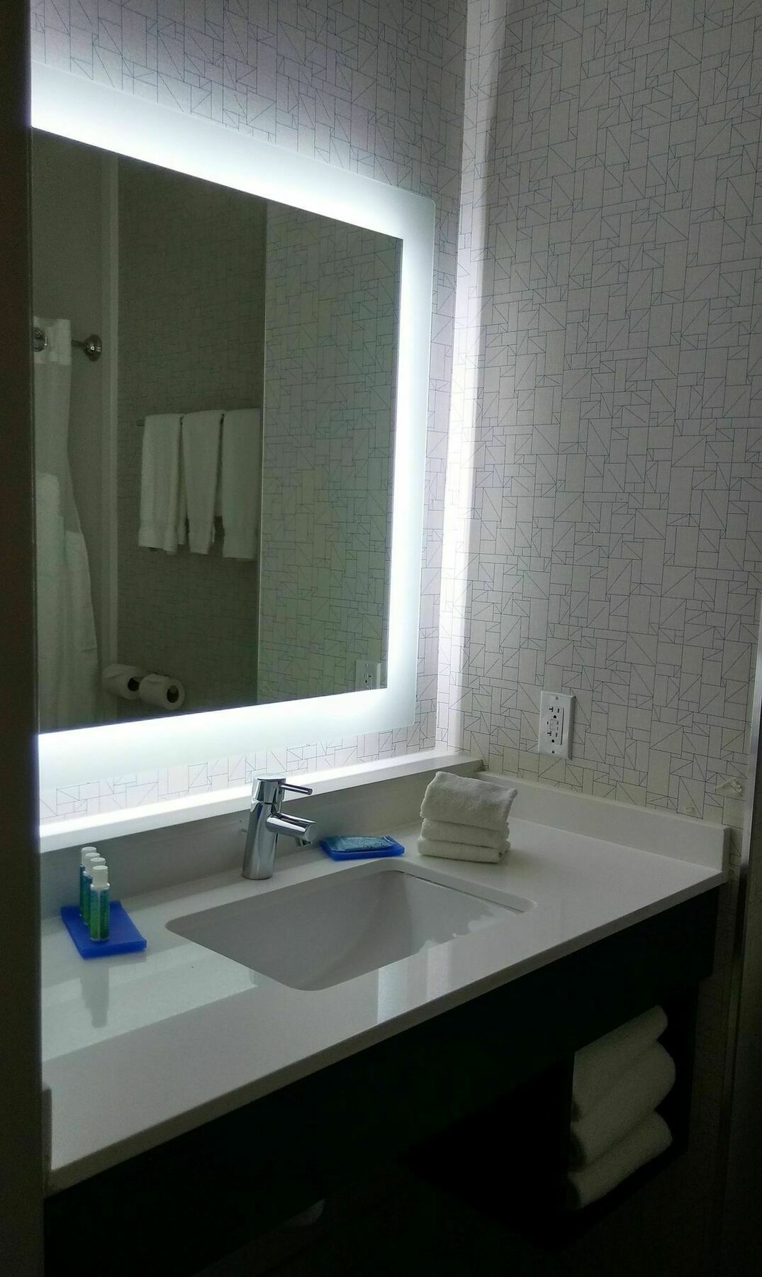 Holiday Inn Express And Suites Chicago West - St Charles By Ihg Saint Charles Exterior foto